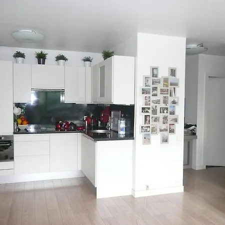 Standing A 50m De La Mer ניס