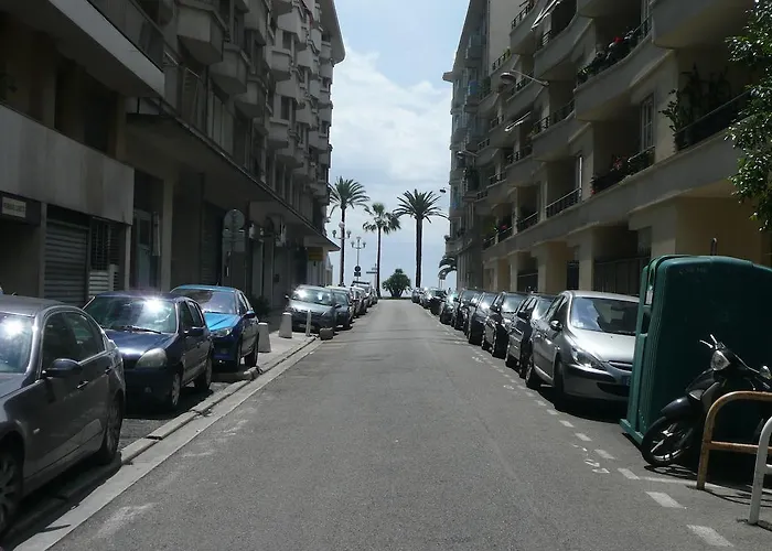 Appartamento Standing A 50m De La Mer *
