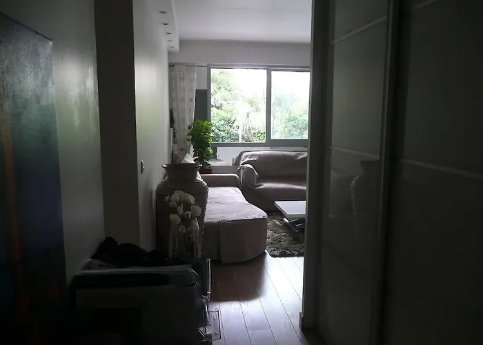 Standing A 50m De La Mer *